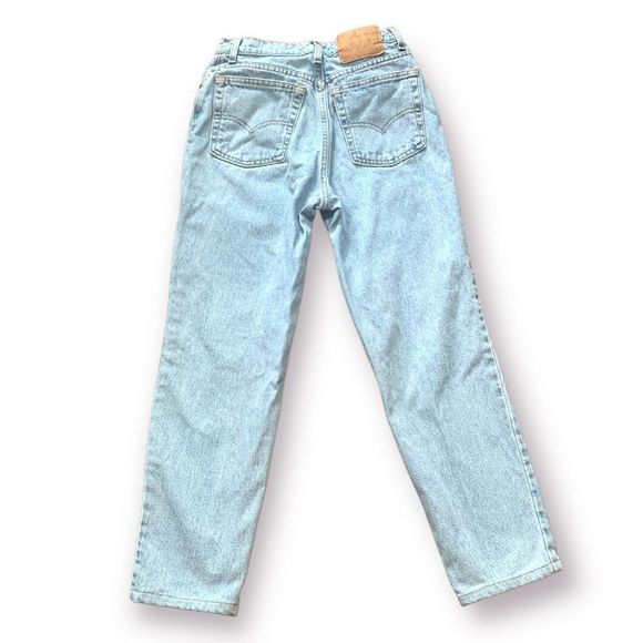 Vintage Levi’s 512 Jeans Light Wash Slim Fit Tapered Leg High Rise Mom Jeans - Picture 4 of 11